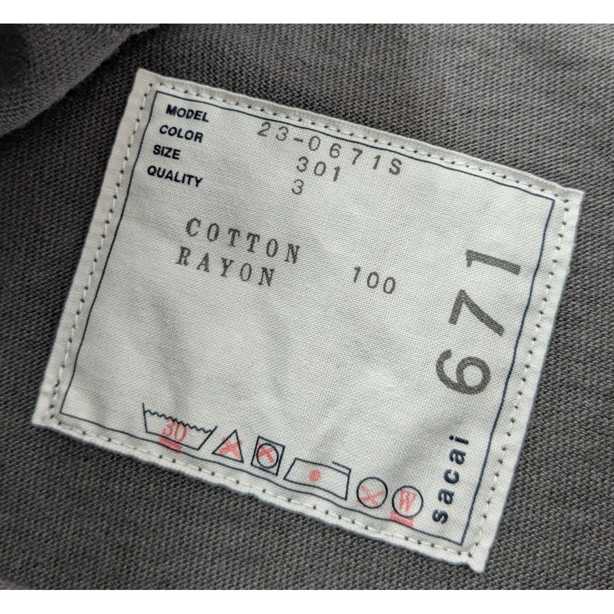 sacai 青山店限定 ロゴ刺繍Tシャツ 古着・中古-6枚目のアイテム画像