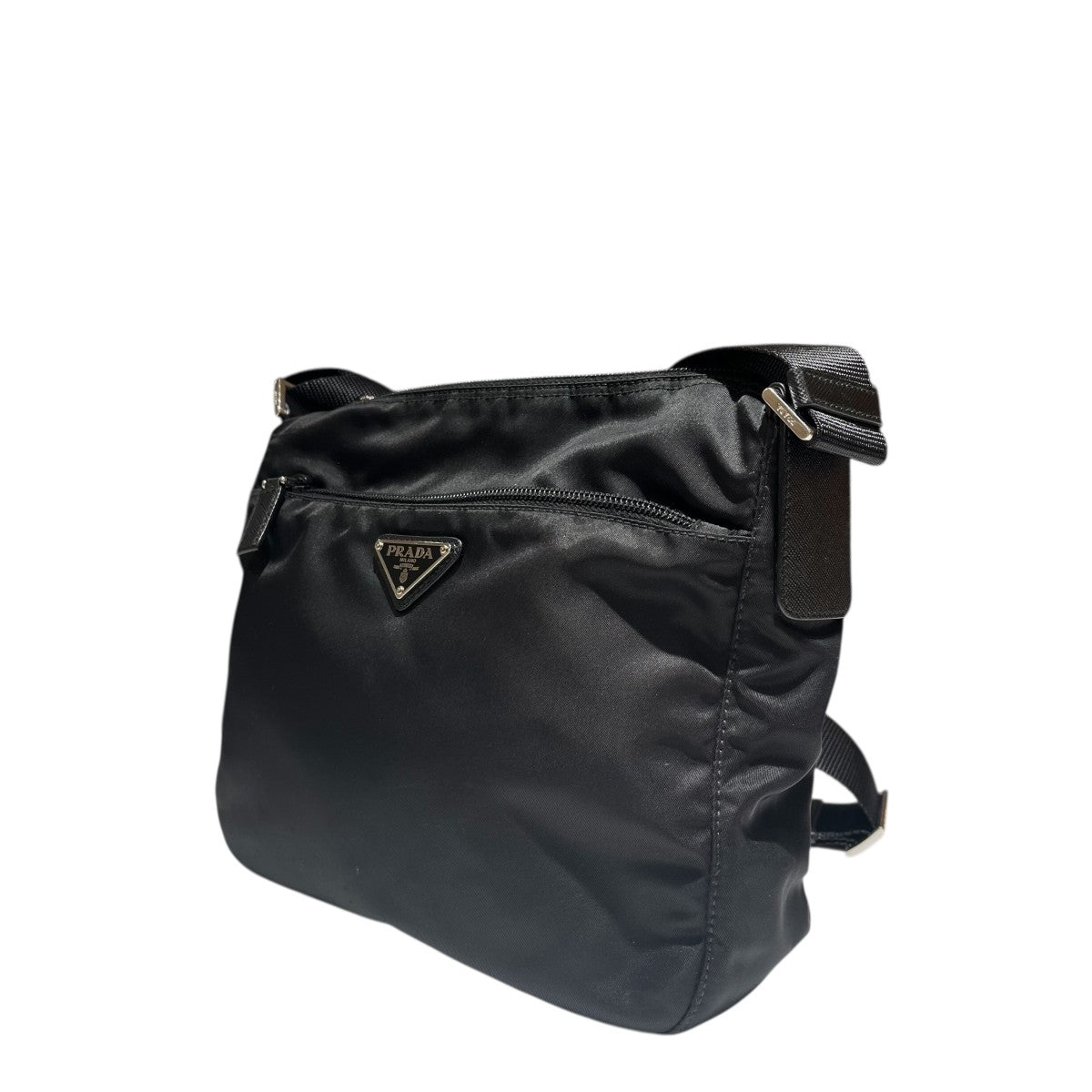 三角プレートショルダーバック