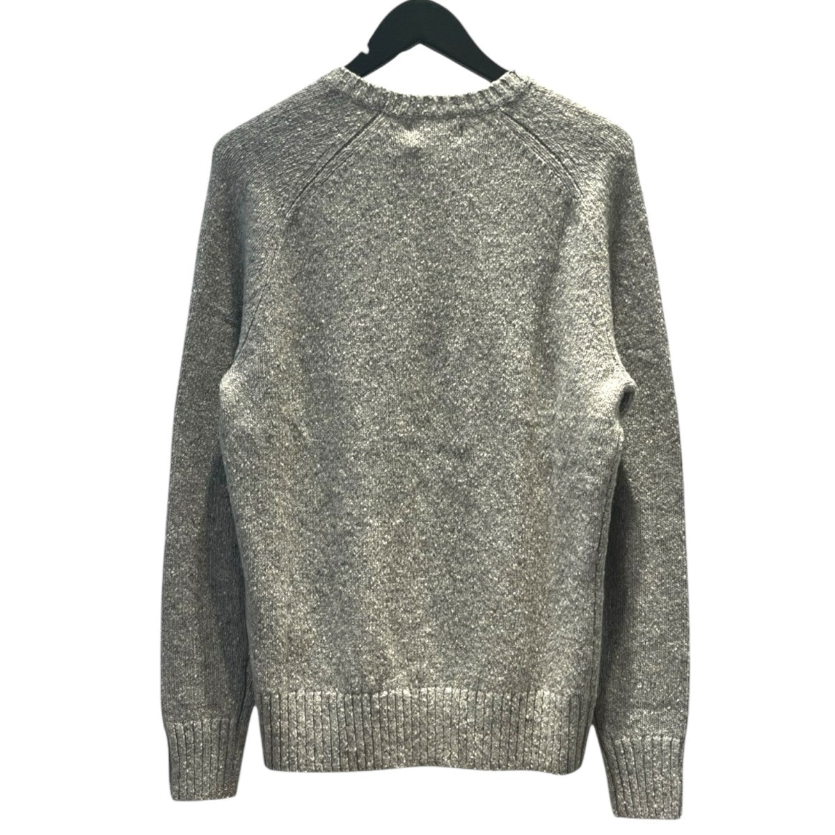 ワンポイントクルーネックニット