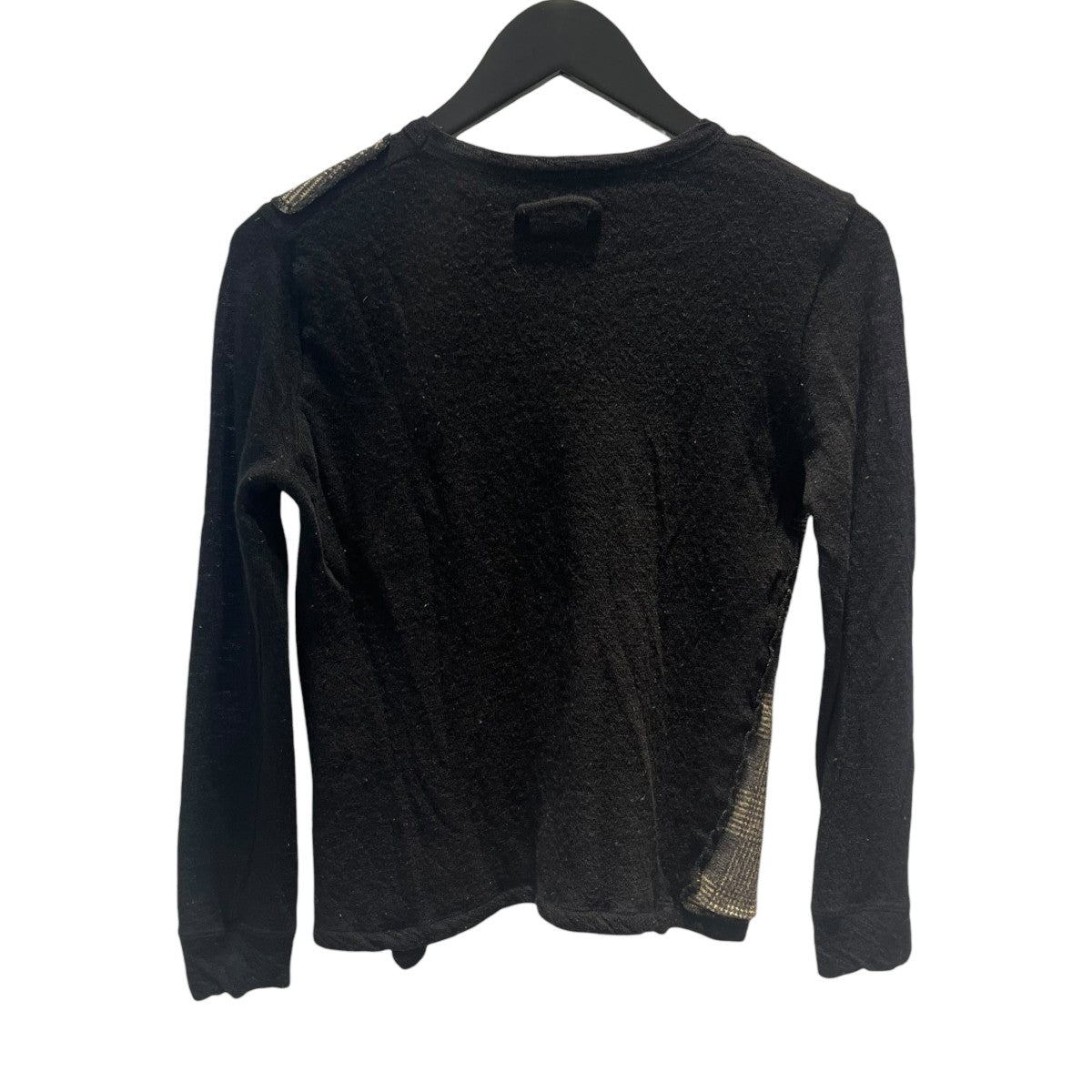 クルーネックニットセーター