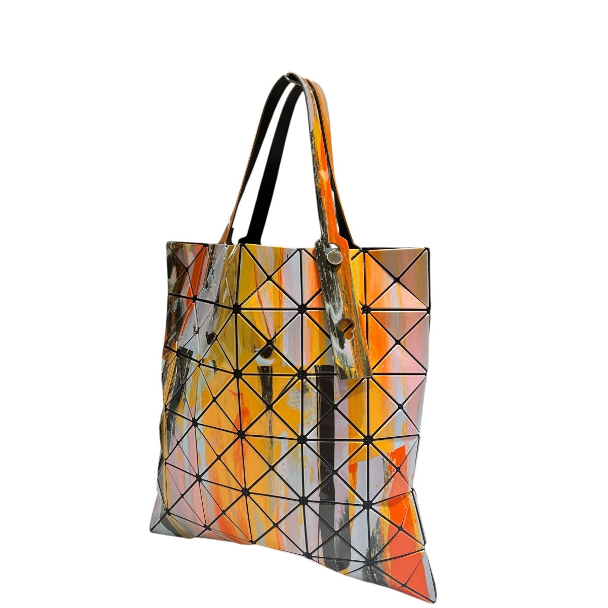 奇才的発想TOP遊び　バックアイベイト バグンバス 色番8　BUG-N-BASS BAO BAO ISSEY MIYAKE(バオバオイッセイミヤケ) GRAVITY PAINTトート