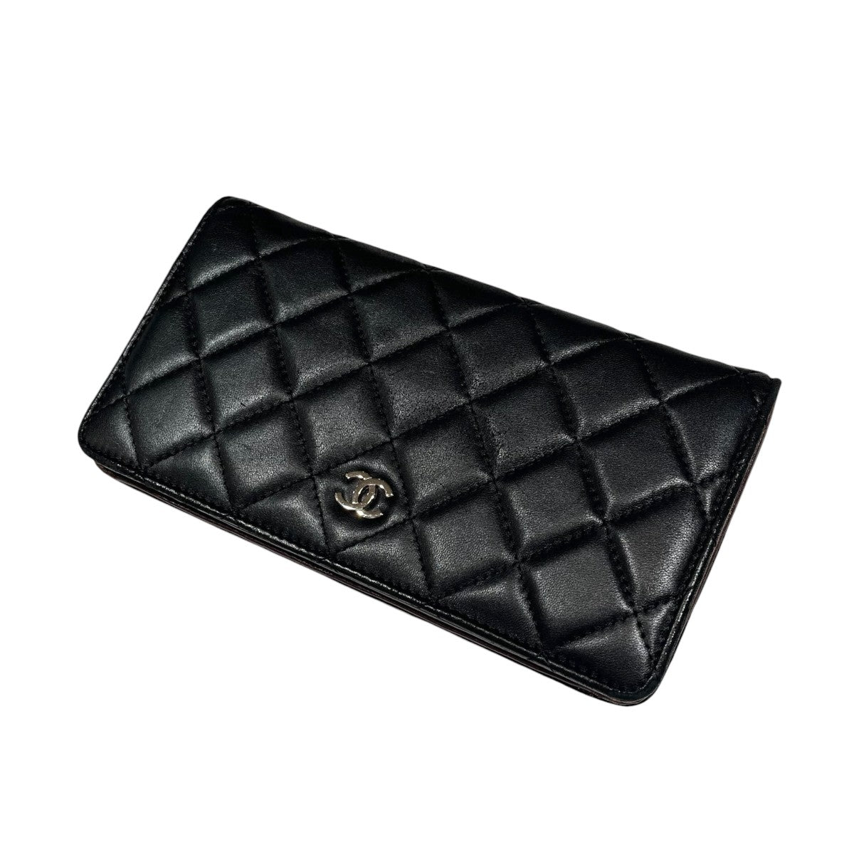 CHANEL(シャネル) マトラッセ ココマーク 2つ折り長財布 ラムスキン
