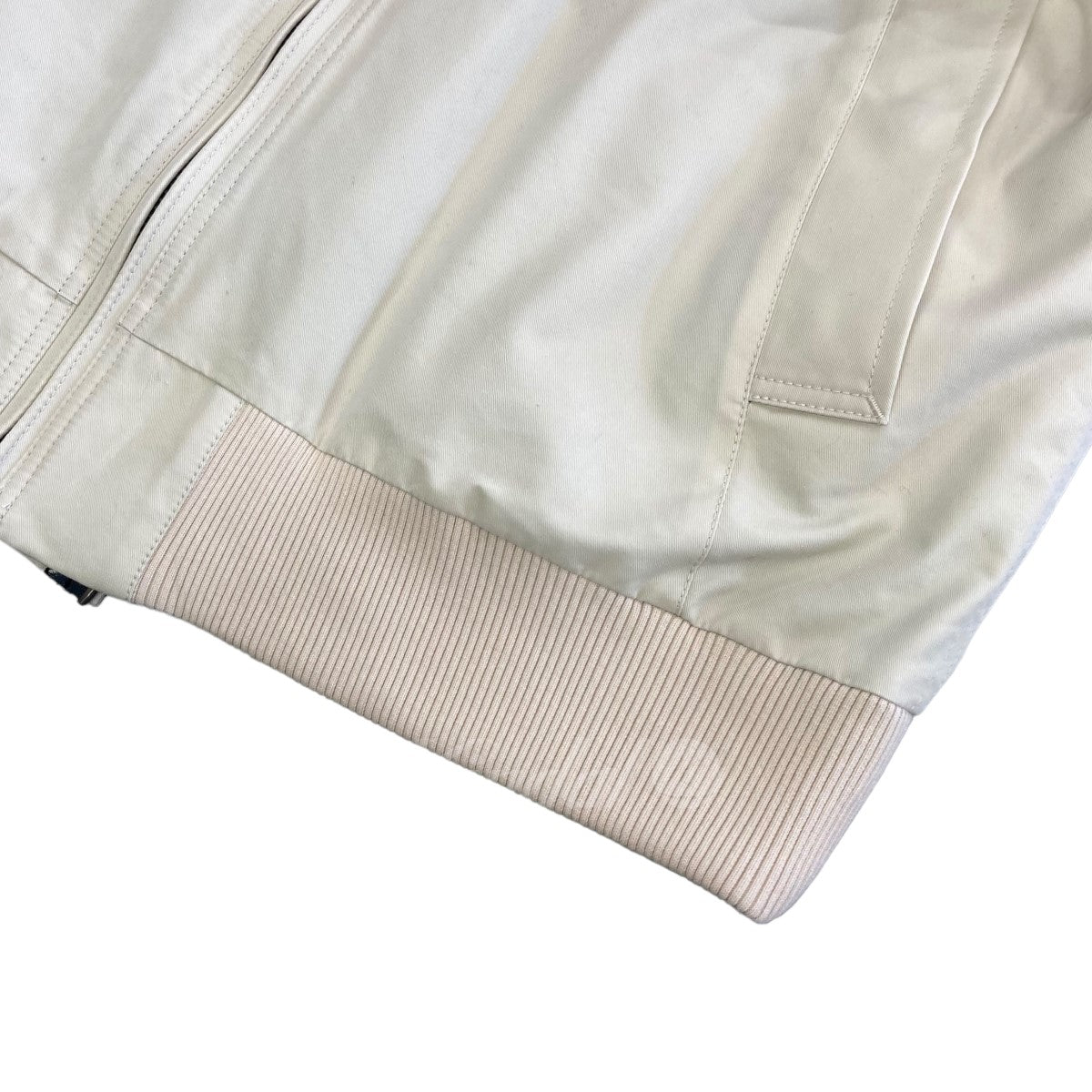 エッセイの「J-4 DOUBLE ZIP MA-1」 デザインジッパーMA-1です。 Essay 古着・中古 アウター アイテム