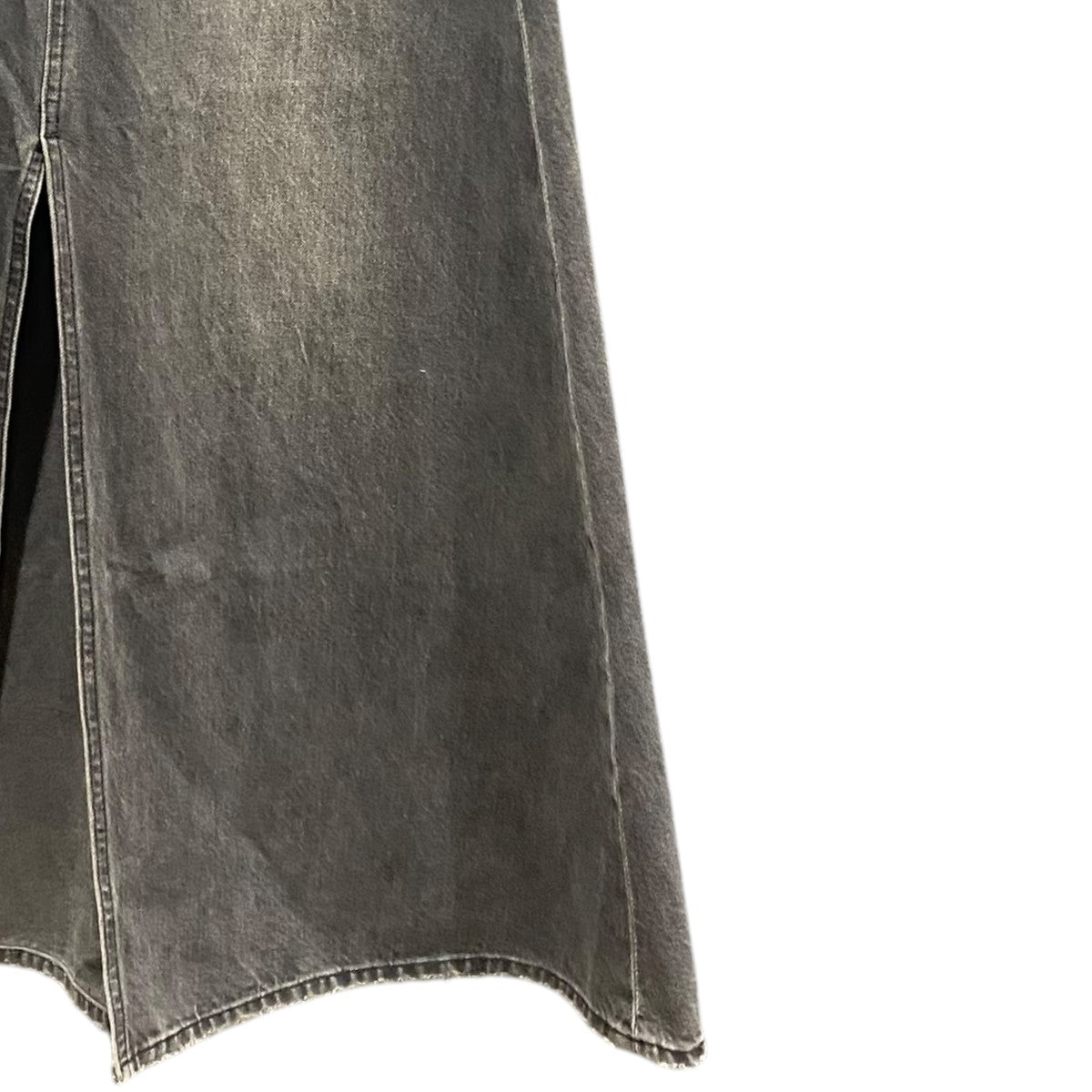 ローライズセミフレアデニムスカートGAC-23000