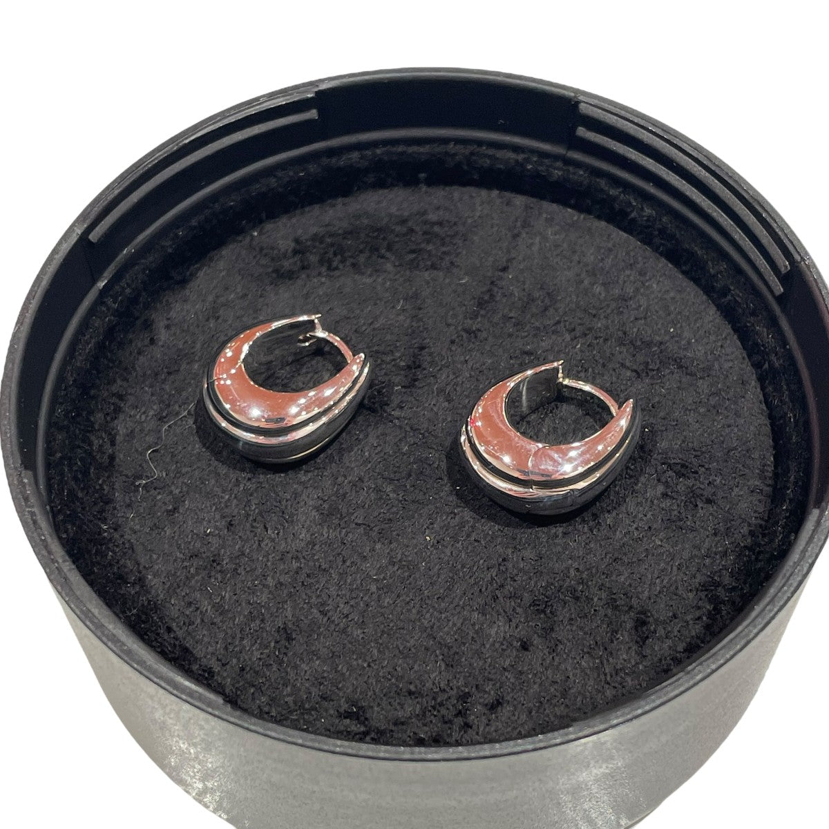 TOM WOOD(トムウッド) ピアス シルバー｜【公式】カインドオル