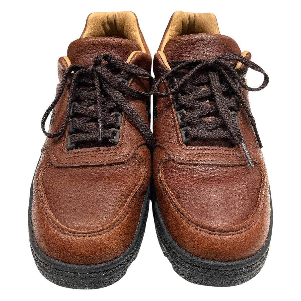 ローカットスニーカーUADWBRN