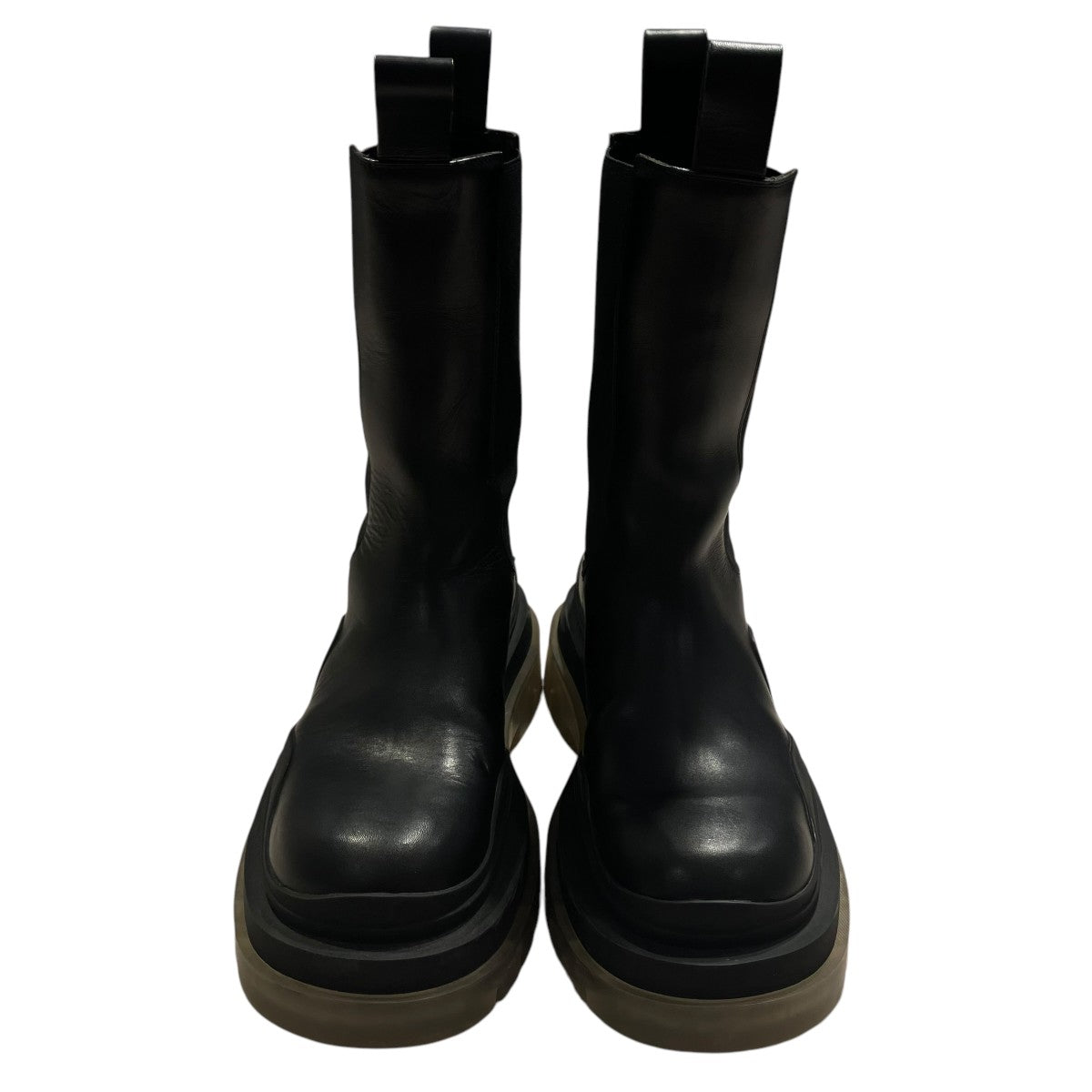 BOTTEGA VENETA 「Tire Chelsea Boots」ブーツ 古着・中古-2枚目のアイテム画像