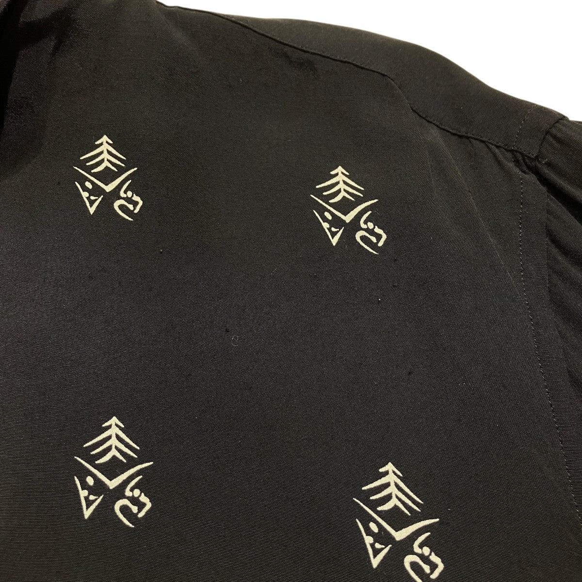 総柄シャツ