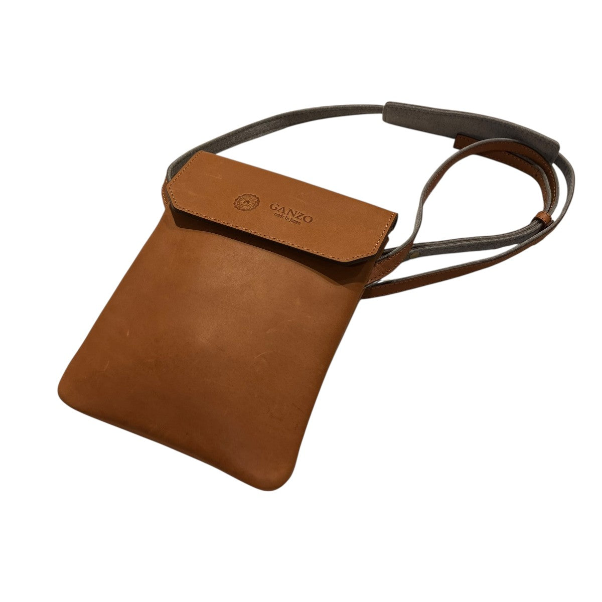 【美品】GANZO ガンゾ　ショルダーバッグ サコッシュ GANZO(ガンゾ) オイルグローブサコッシュショルダーバッグ キャメル