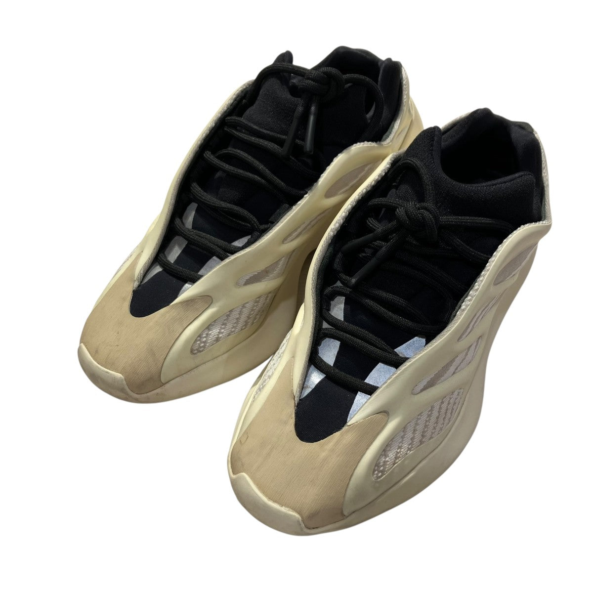 YEEZY 700V3 AzaelローカットスニーカーFW4980