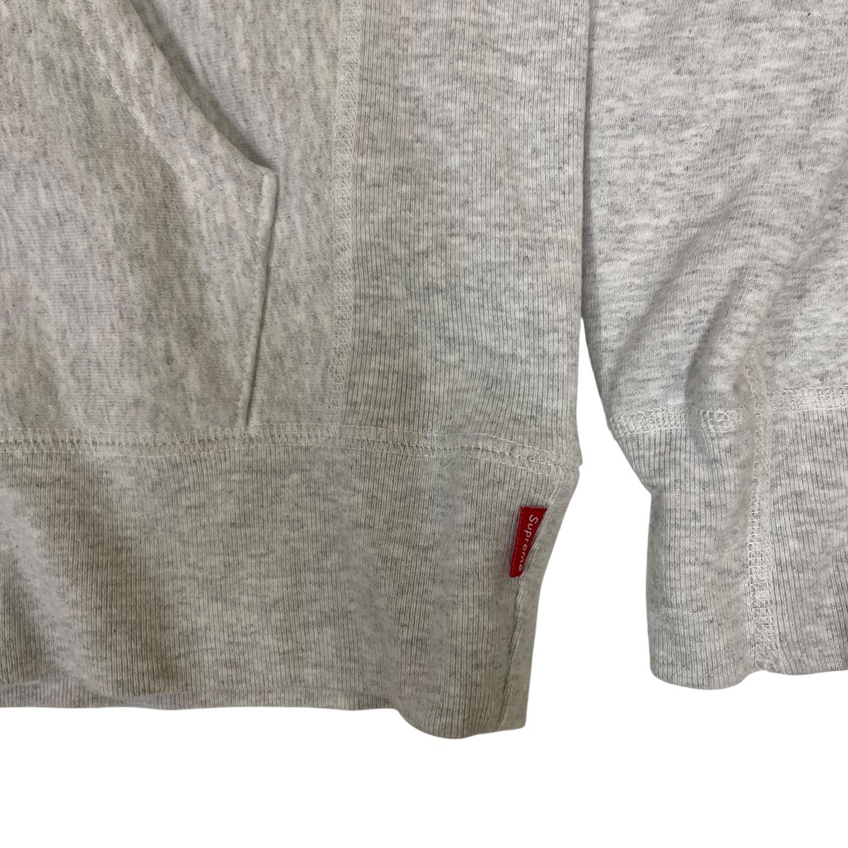 Sequin Logo Hoodedロゴプルオーバーフーディ
