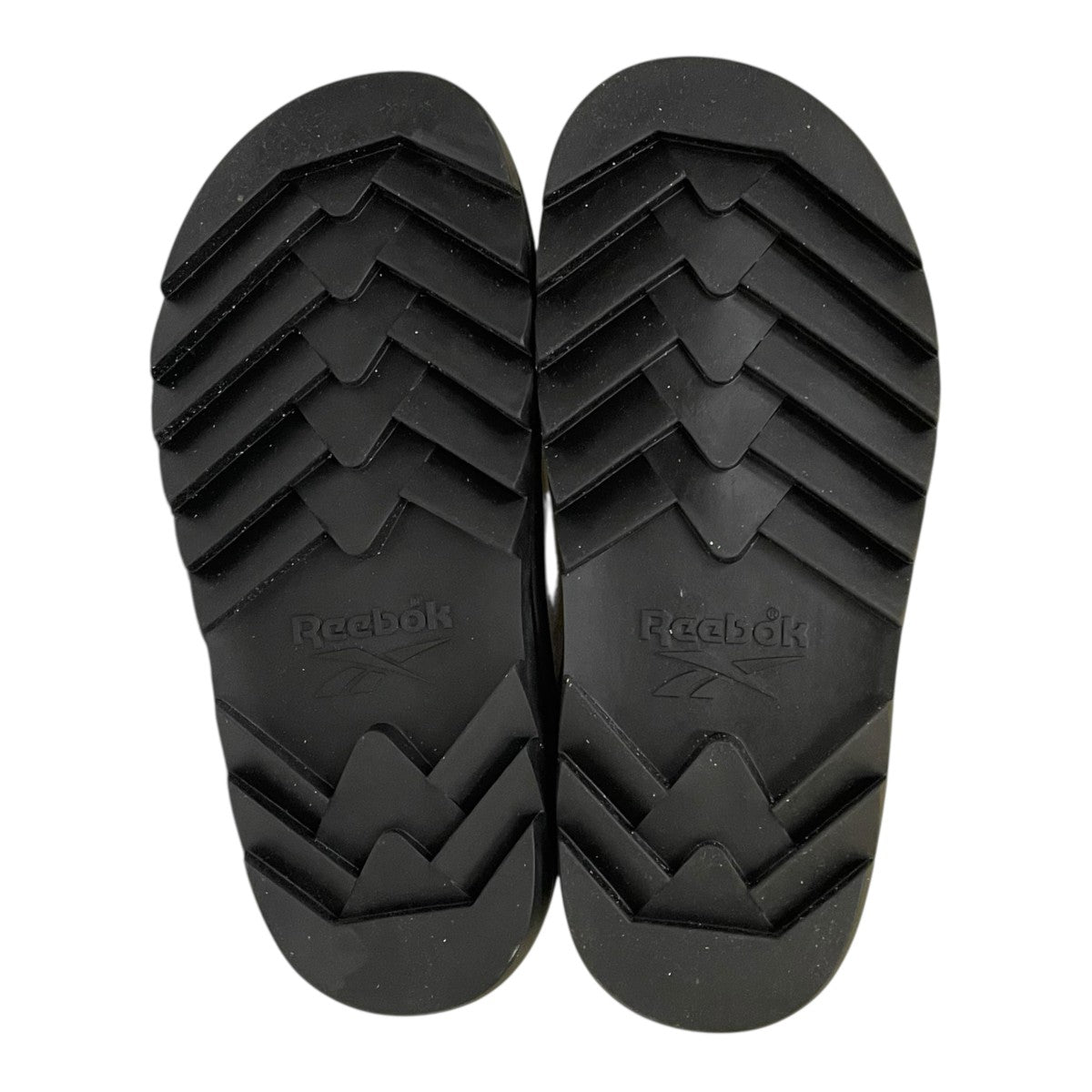 BEATNIKスニーカーGX4477