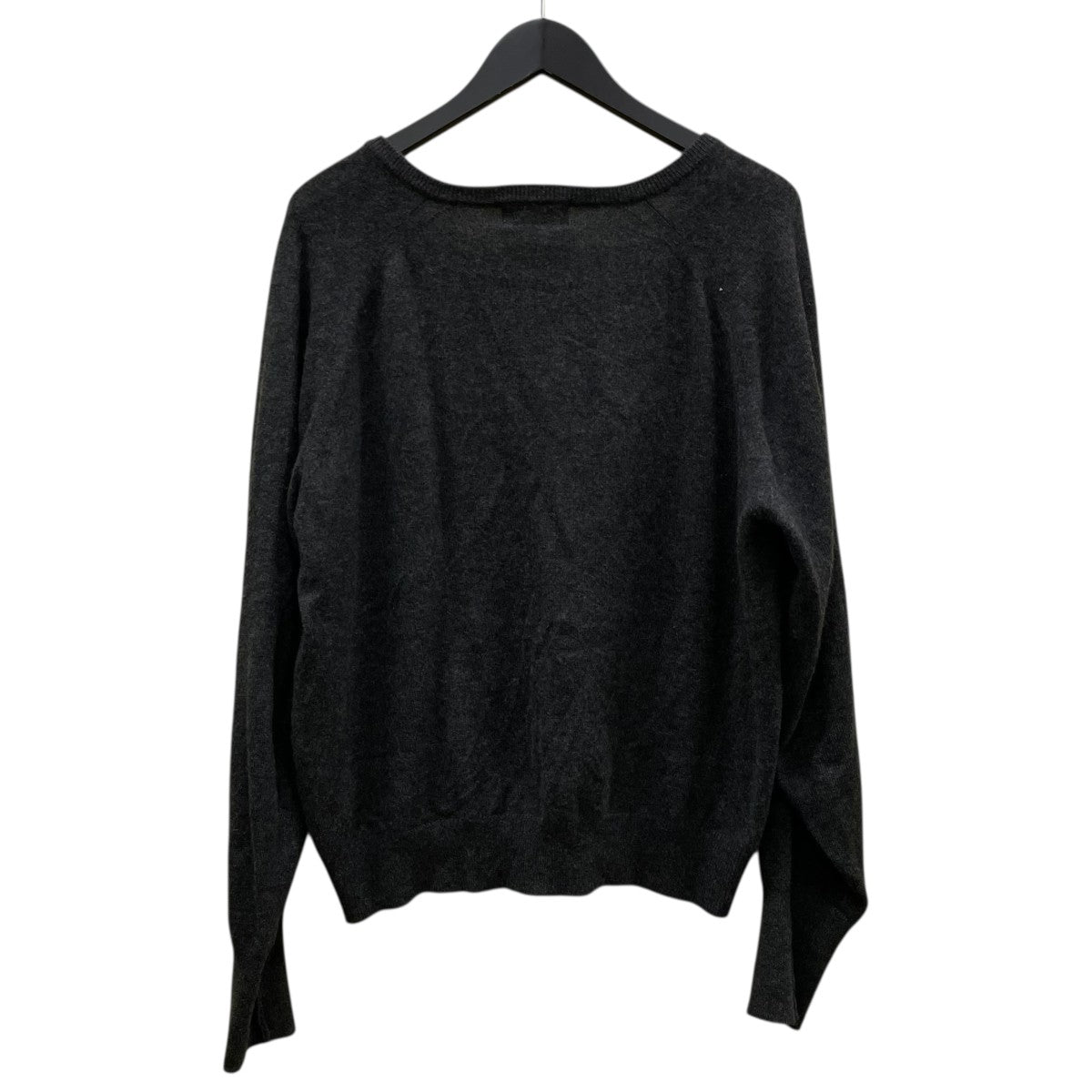 VネックニットILWUF24001