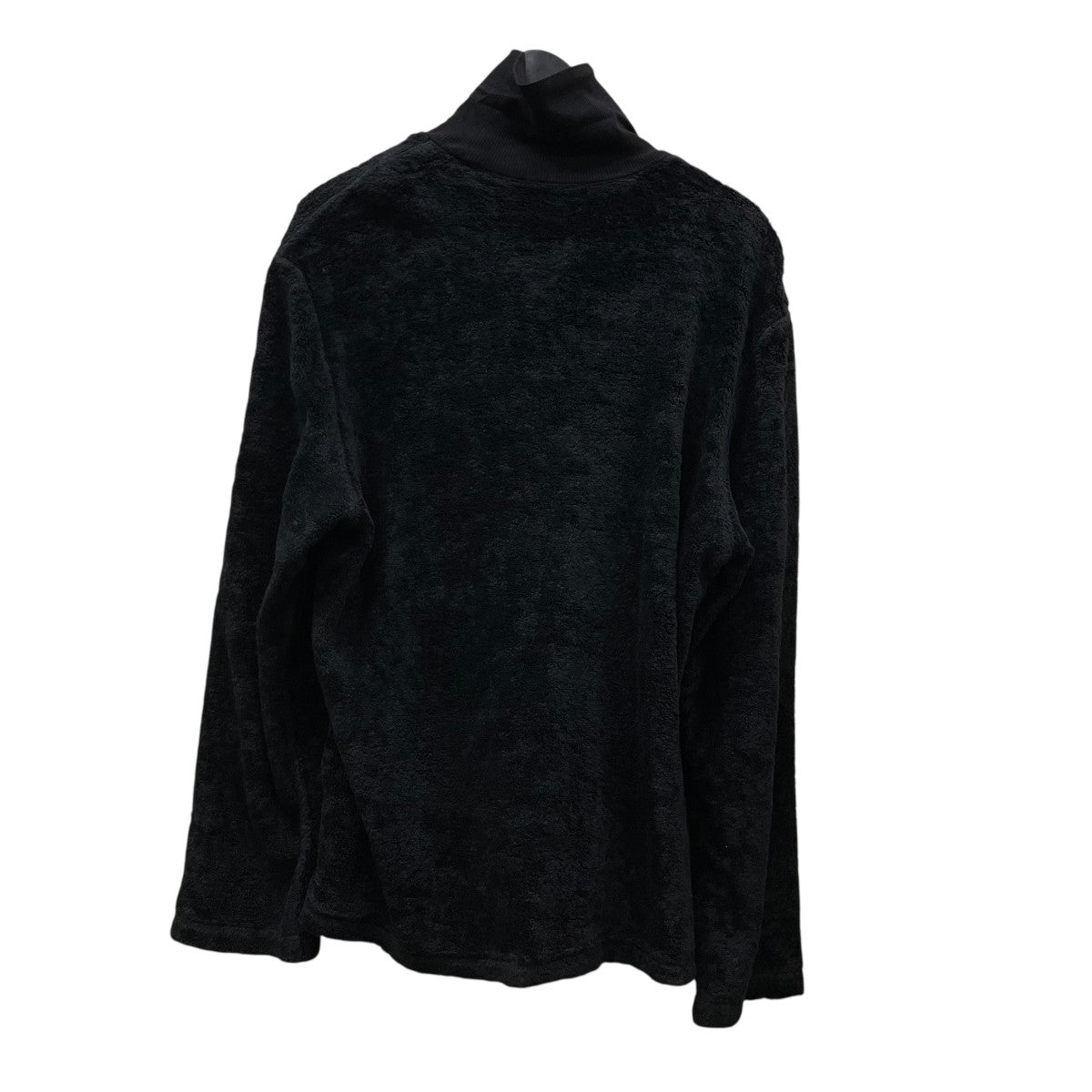 タートルネックセーター