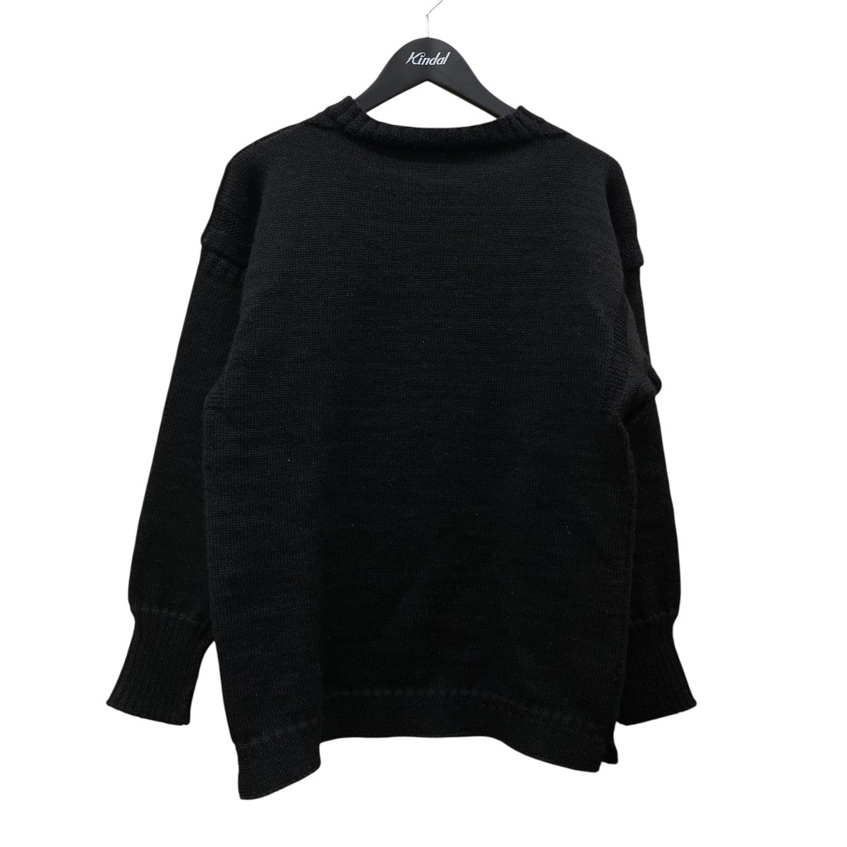 クルーネックニット