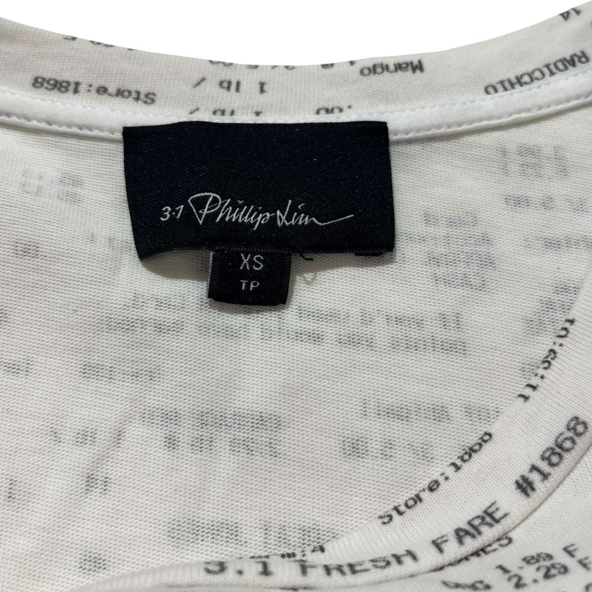 総柄Tシャツ