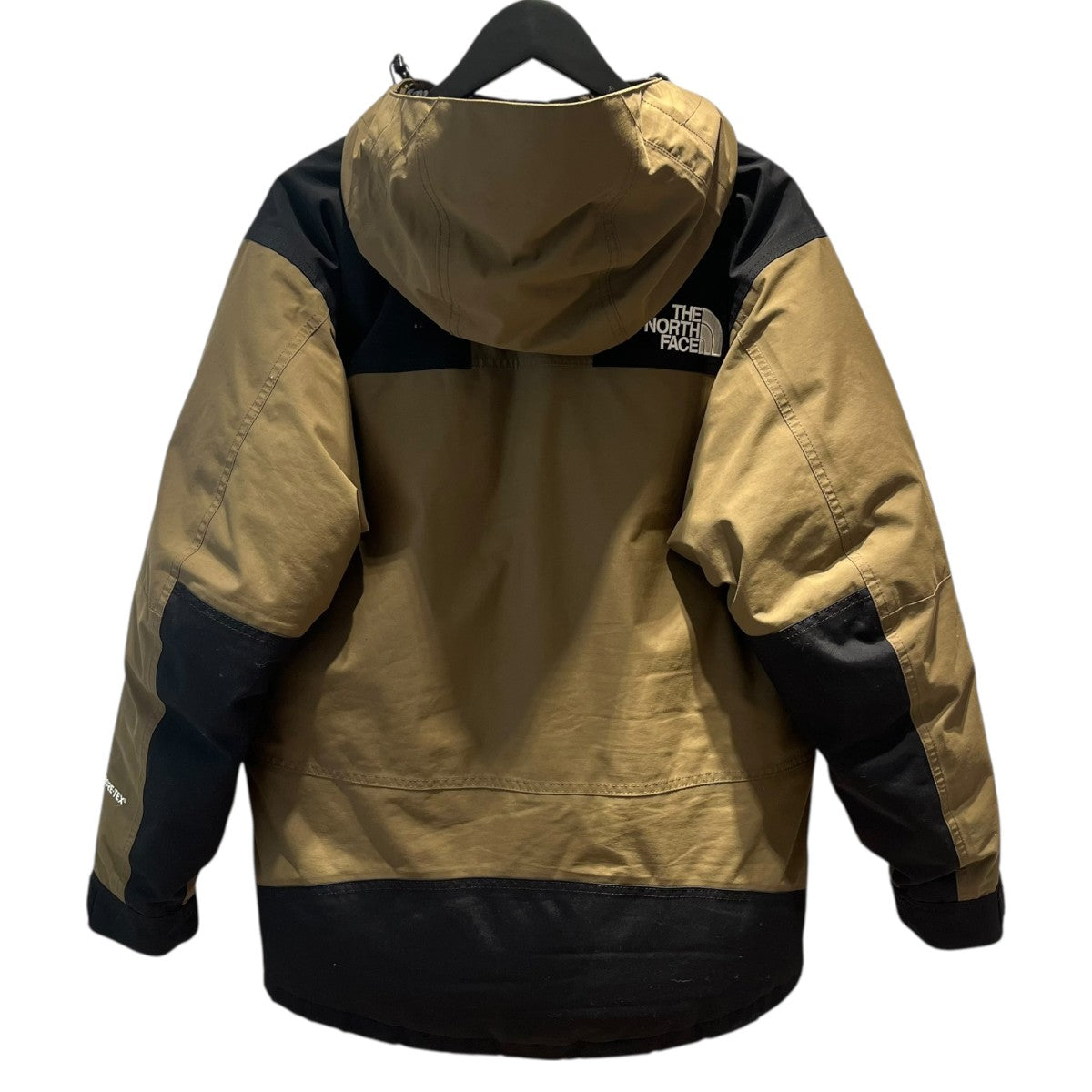 MOUNTAIN DOWN JACKETダウンジャケットND91837