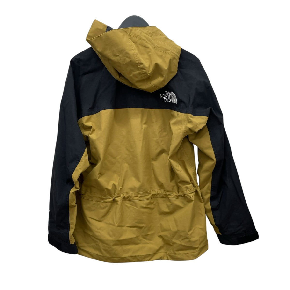 Mountain Light JacketマウンテンパーカーNP11834
