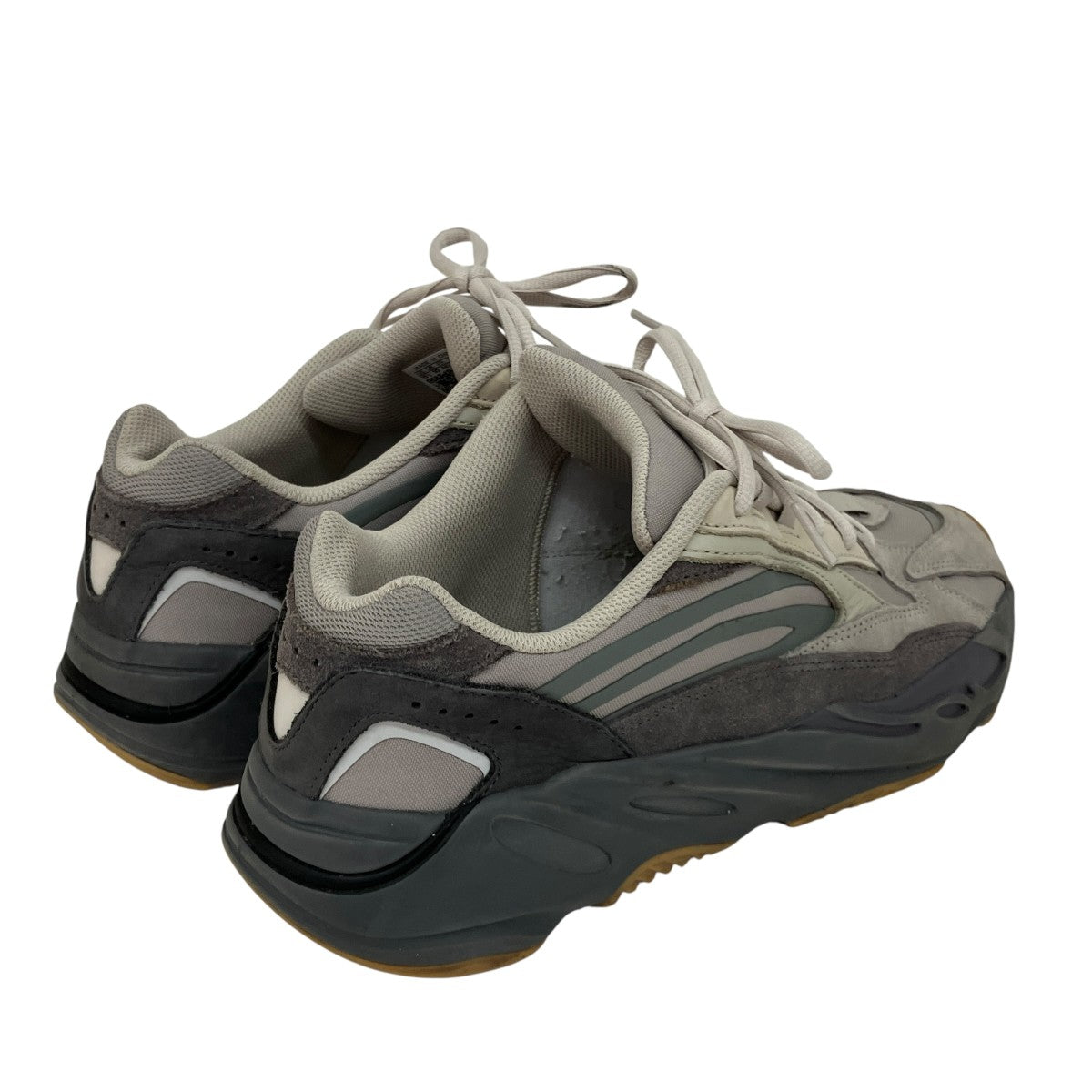 Yeezy Boost 700 V2 TephraローカットスニーカーFU7914