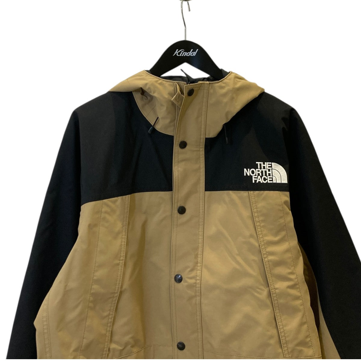 Mountain Light JacketマウンテンパーカーNP11834