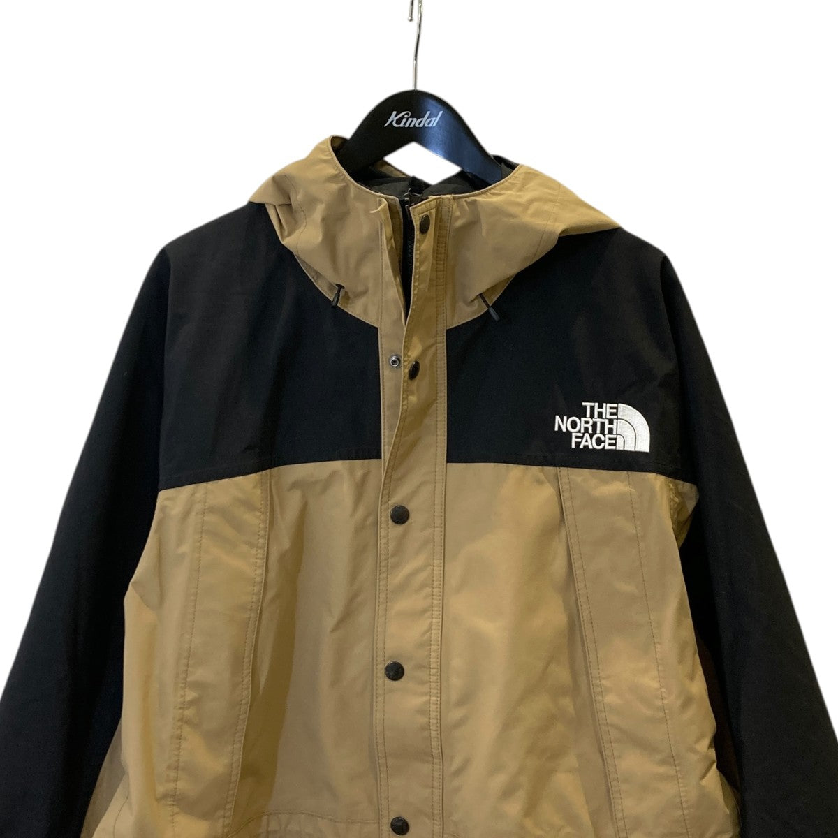 Mountain Light JacketマウンテンパーカーNP62236