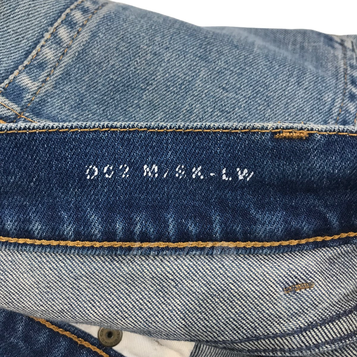 SAINT LAURENT PARIS(サンローランパリ) 「D02 M／SK-LW」デニムパンツ