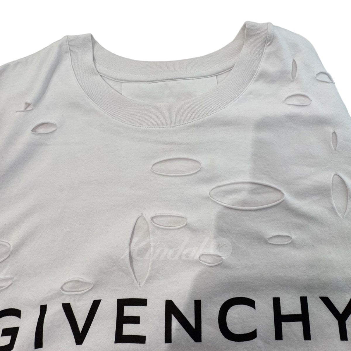 GIVENCHY(ジバンシィ) デストロイドエフェクト加工ロゴプリントTシャツ