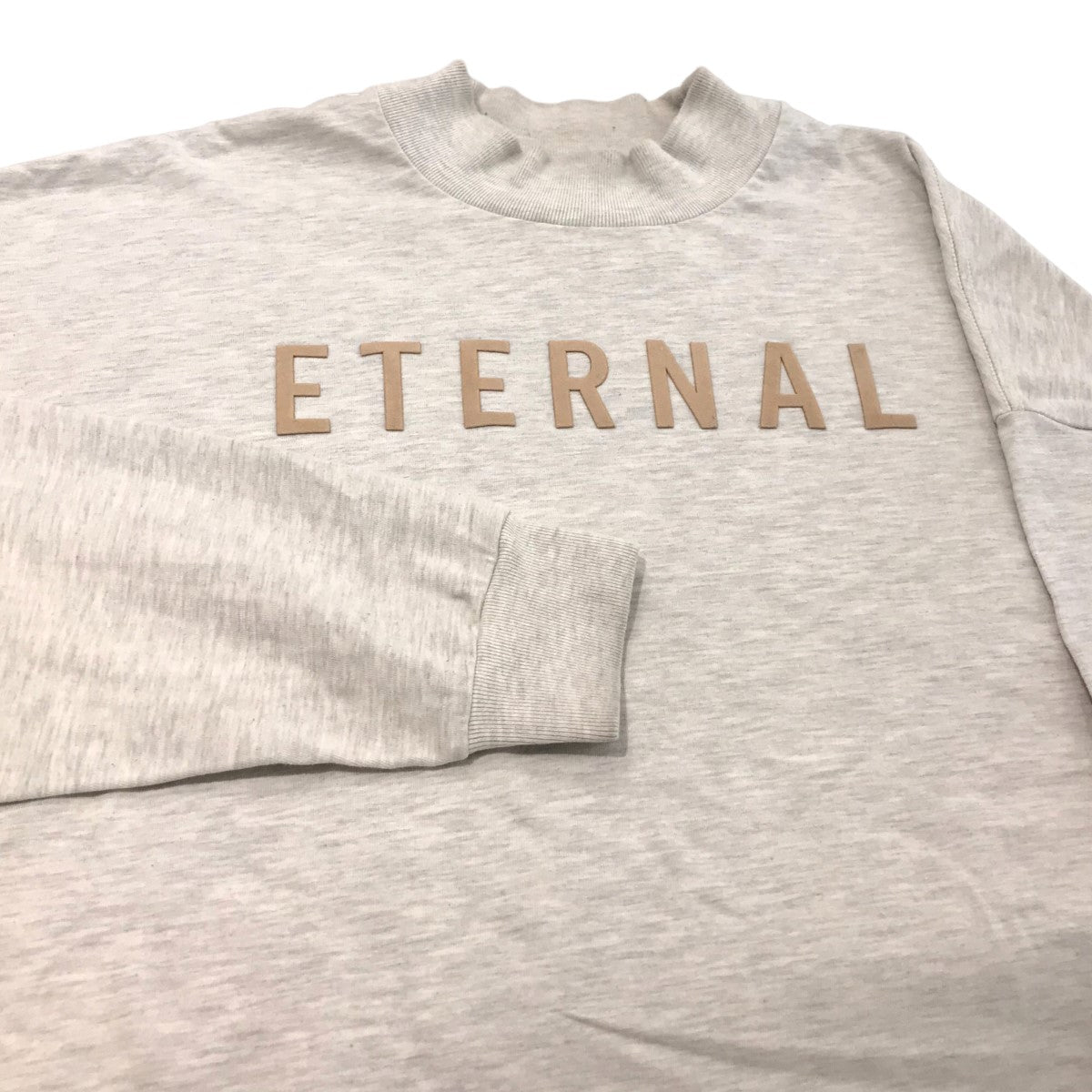 フィアオブゴッドのETERNALモックネック長袖Tシャツです。 FEAR OF GOD トップス 古着・中古アイテム