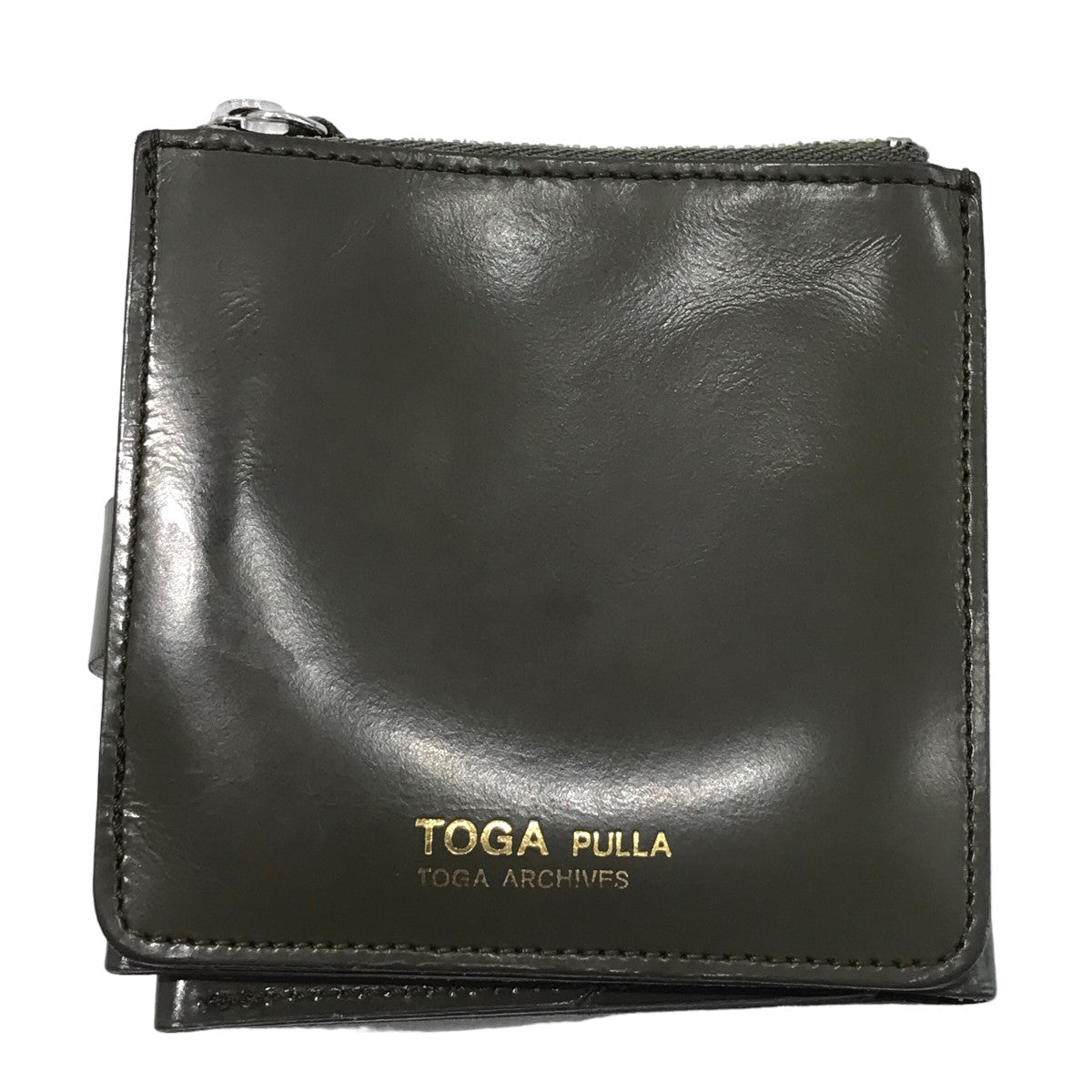 TOGA PULLA(トーガプルラ) 「LEATHER SHOULDER WALLET」レザーショルダーウォレット  オリーブ｜【公式】カインドオルオンライン ブランド古着・中古通販【kindal】