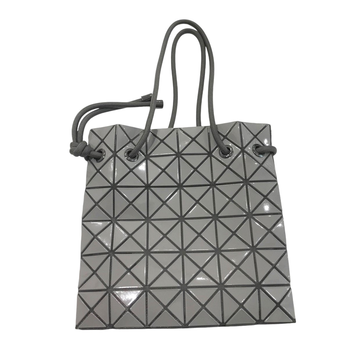 BAO BAO ISSEY MIYAKE(バオバオイッセイミヤケ) 「WRING ONE-TONE」プリズムドローストリングバッグBB451AG591  BB451AG591 グレー｜【公式】カインドオルオンライン ブランド古着・中古通販【kindal】