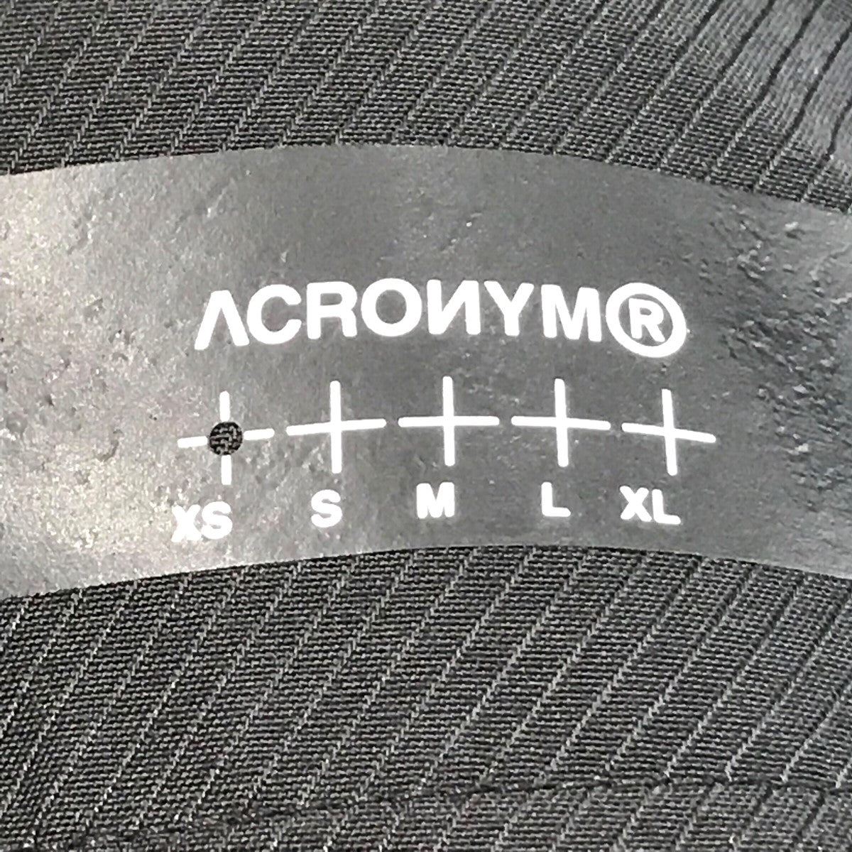 アクロニウムの「SCHOELLER DRYSKIN DRAWCOARD CARGO TROUSER」 カーゴパンツ P30AL DSです。 ACRONYM 古着・中古 ボトムス アイテム