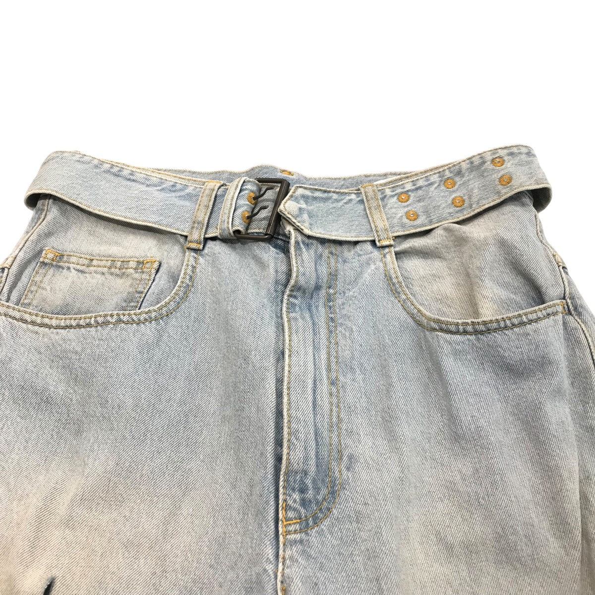 Maison Margiela(メゾンマルジェラ) スラッシュスリットベルテッドデニムパンツS51LA0123 S51LA0123 ライトインディゴ  サイズ 40｜【公式】カインドオルオンライン ブランド古着・中古通販【kindal】