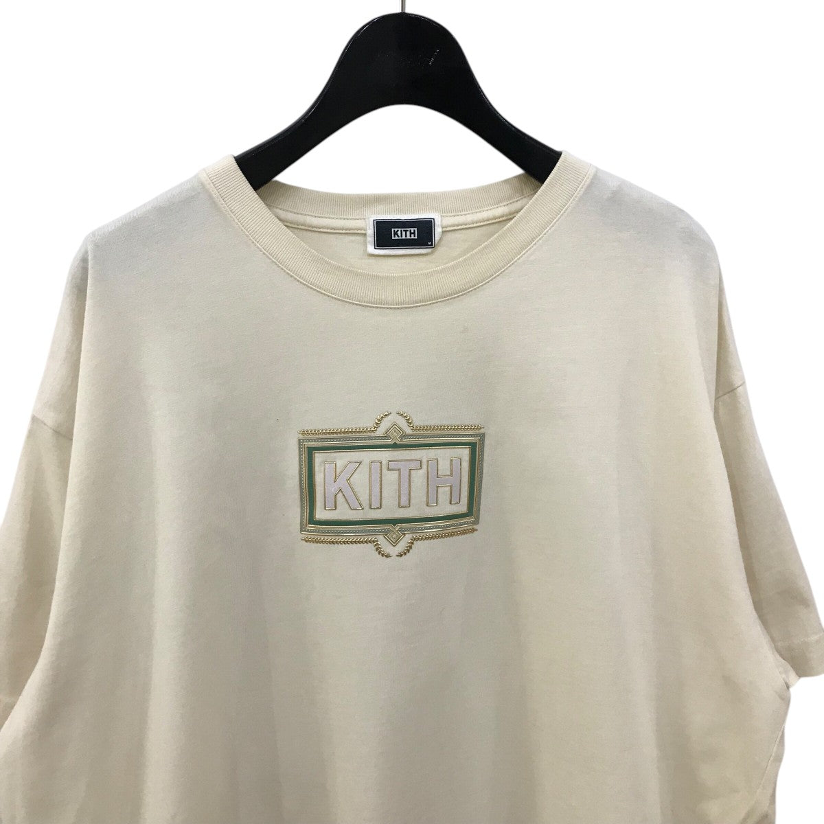 KITH(キス) 「Ornate Classic Logo Tee」装飾ボックスロゴ