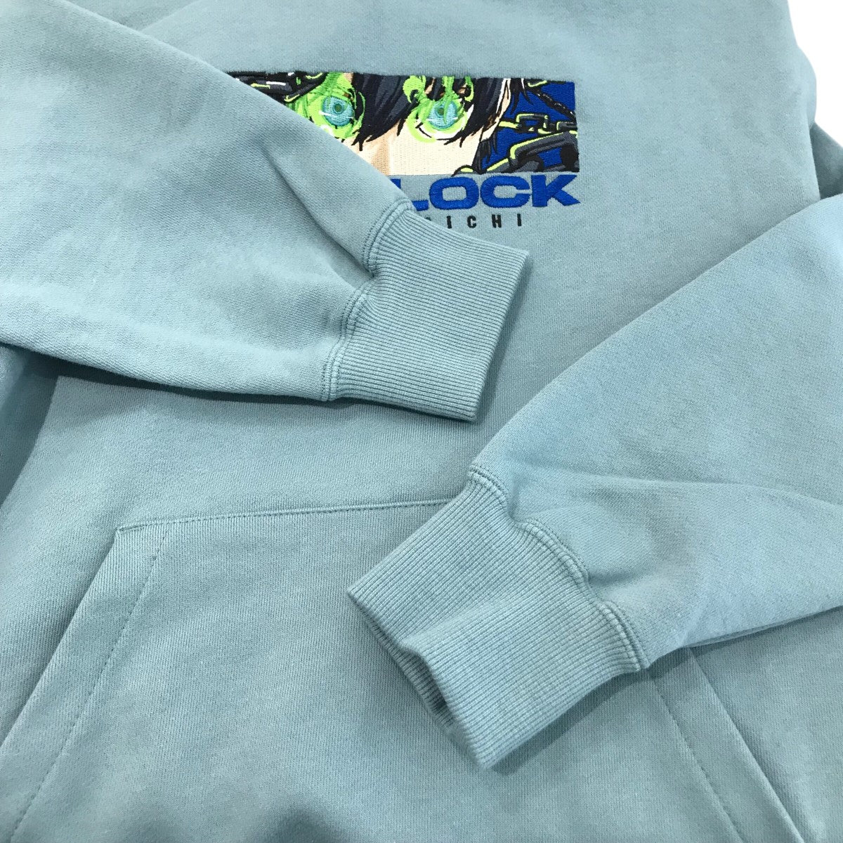 VAULTROOM(ボルトルーム) 「ISAGI HOODIE」潔世一プルオーバーパーカー 