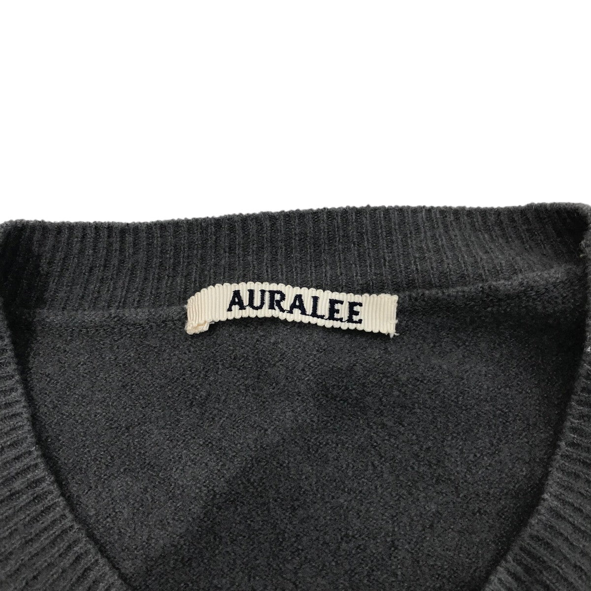 AURAREE 「FELTED WOOL KNIT P O」ウール長袖ニット 中古・古着通販】AURALEE (オーラリー) FELTED WOOL KNIT V-NECK