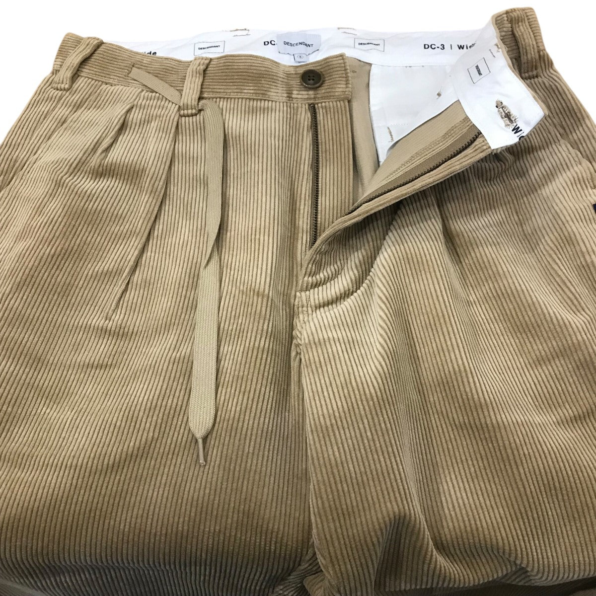 DESCENDANT(ディセンダント) 「DC-3 Wide」コーデュロイイージーパンツ