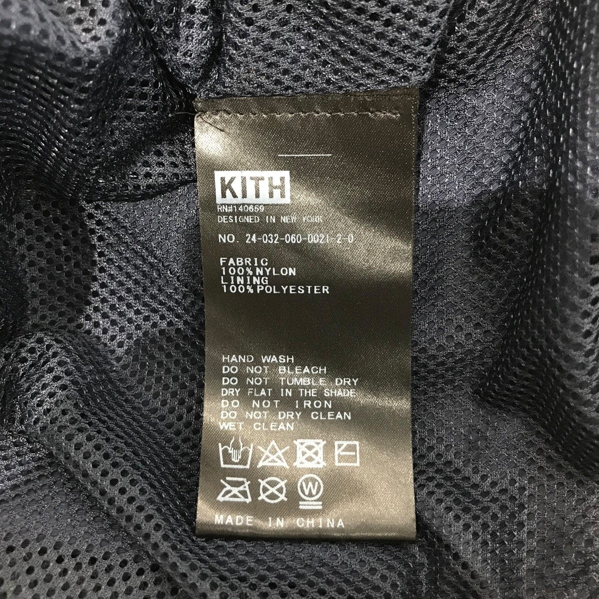 KITH(キス) ナイロンウォーターショートパンツ ネイビー サイズ
