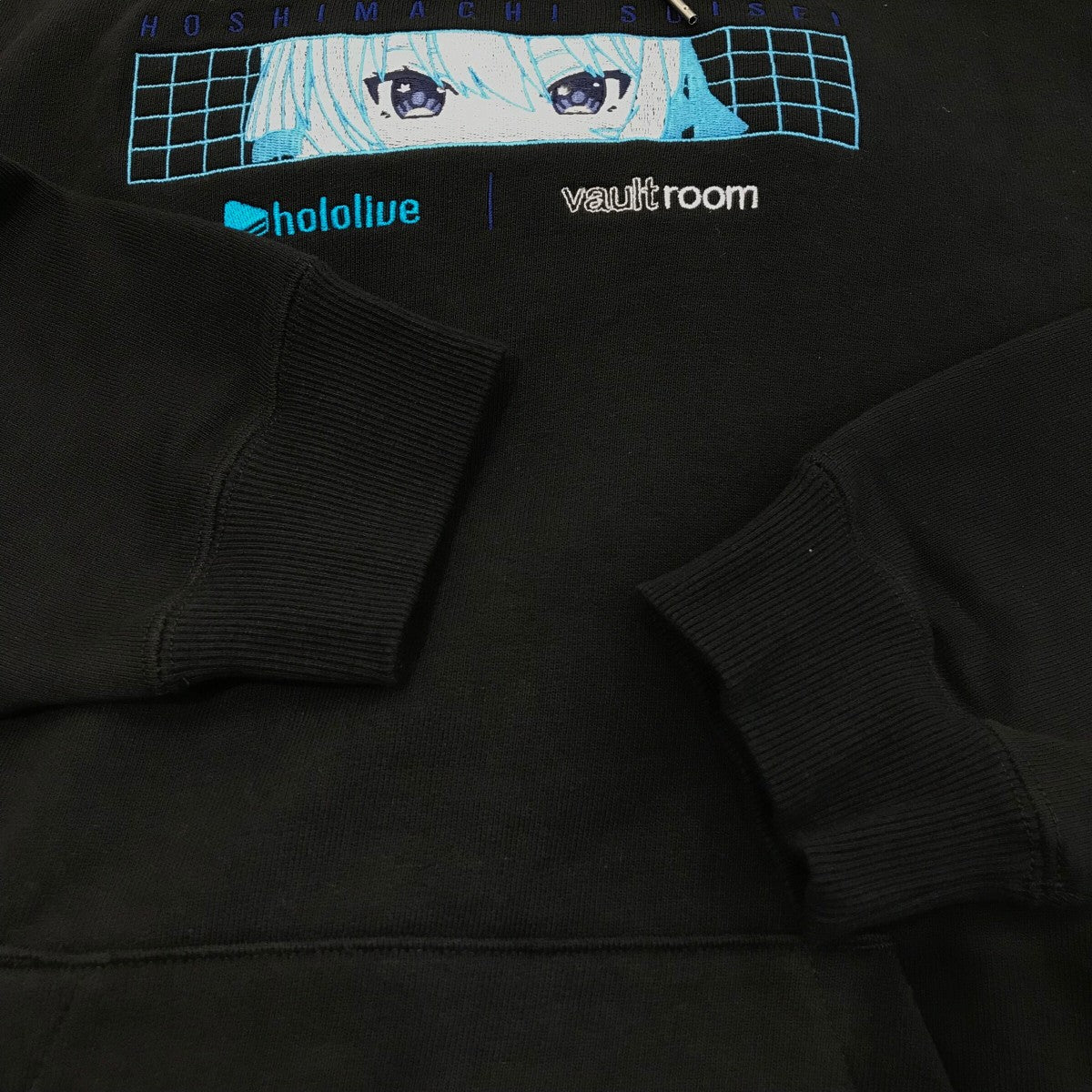 vaultroom×星街すいせい 「HOSHIMACHI SUISEI HOODIE」刺繍プル