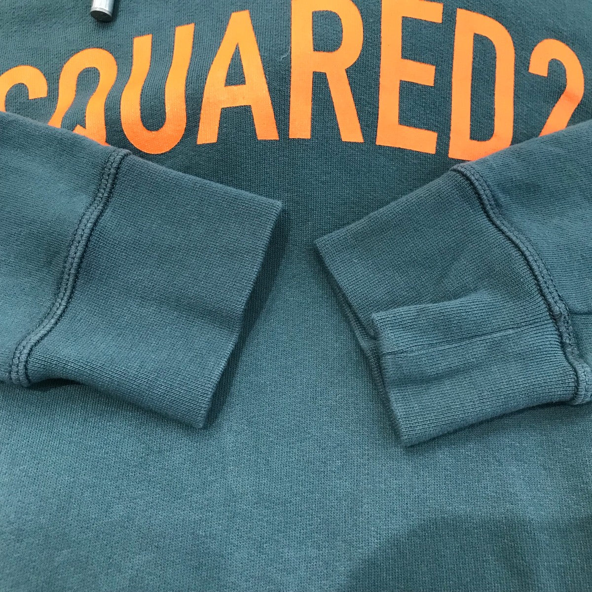 DSQUARED2(ディースクエアード) プルオーバーパーカーS78GU0065 DSQUARED2(ディースクエアード) プルオーバーパーカーS78GU0065