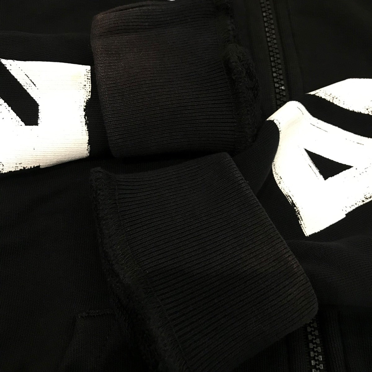 希少レア　Off-White　ジップアップパーカー Off white ジップアップパーカーSサイズ