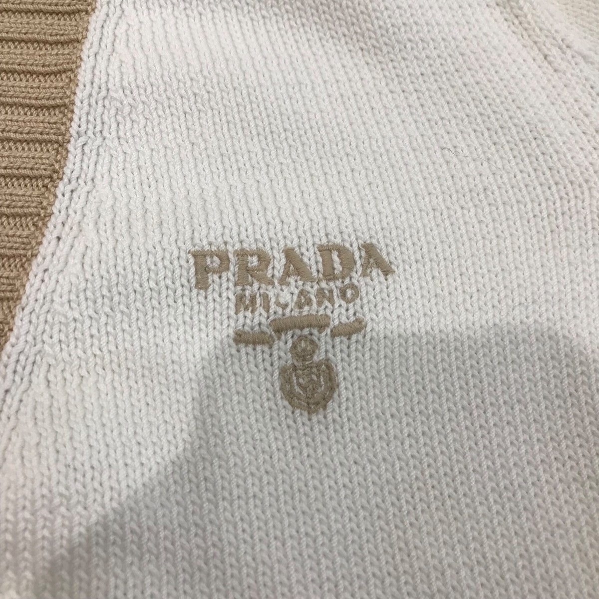 PRADA クロップドコットンカーディガン ベージュ×ホワイト PRADA - PRADA クロップド コットン カーディガンの通販 by shop