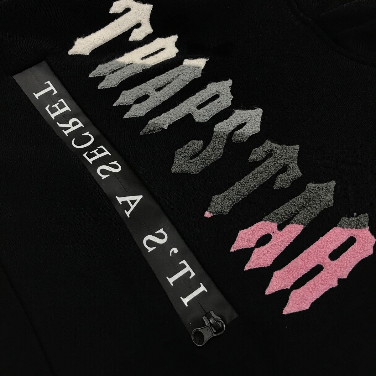 Trapstar London(トラップスター ロンドン) プルオーバー