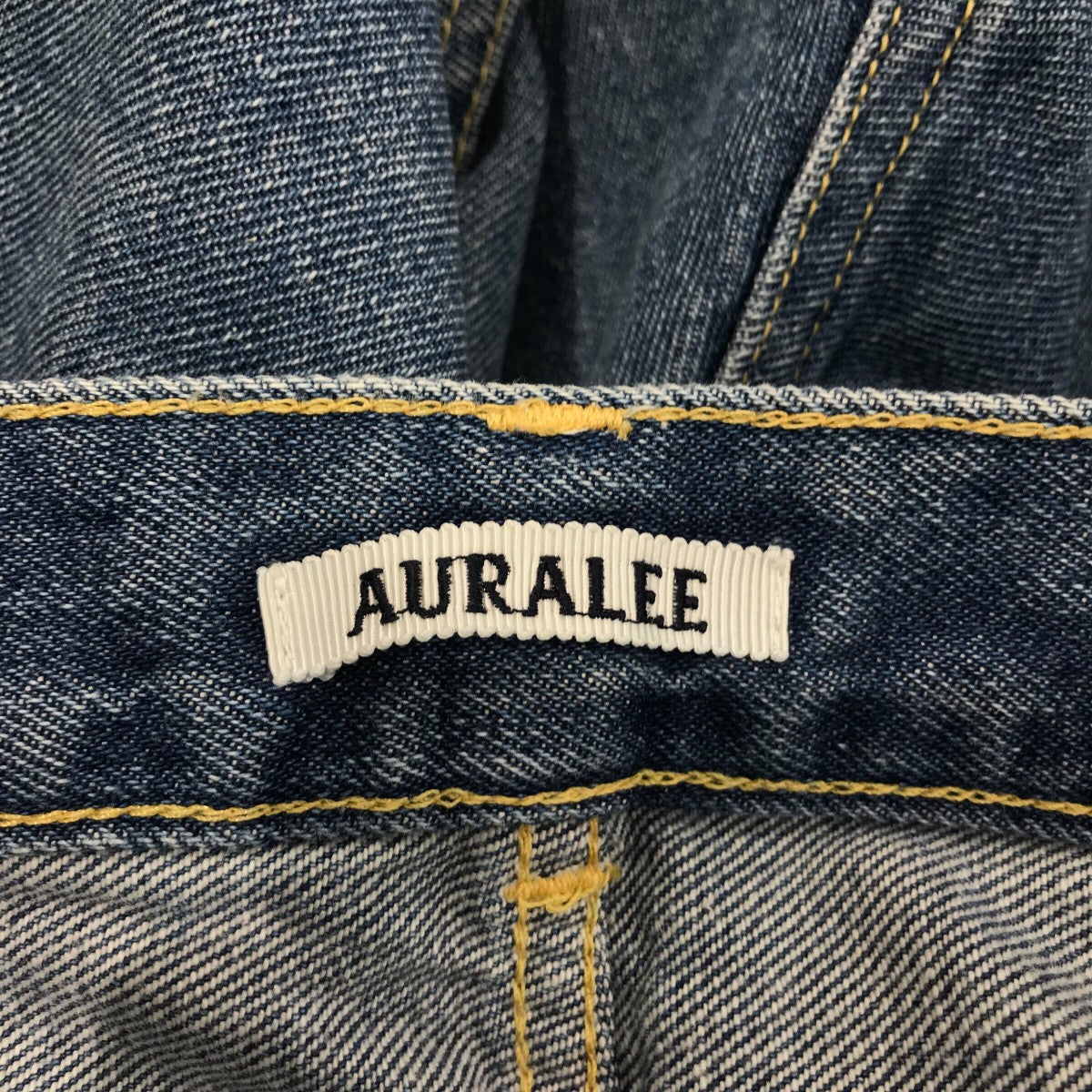 美品 AURALEEオーラリー DENIM SHORTS デニム ハーフ パンツ AURALEE（ショートパンツ）のフリマアイテム一覧