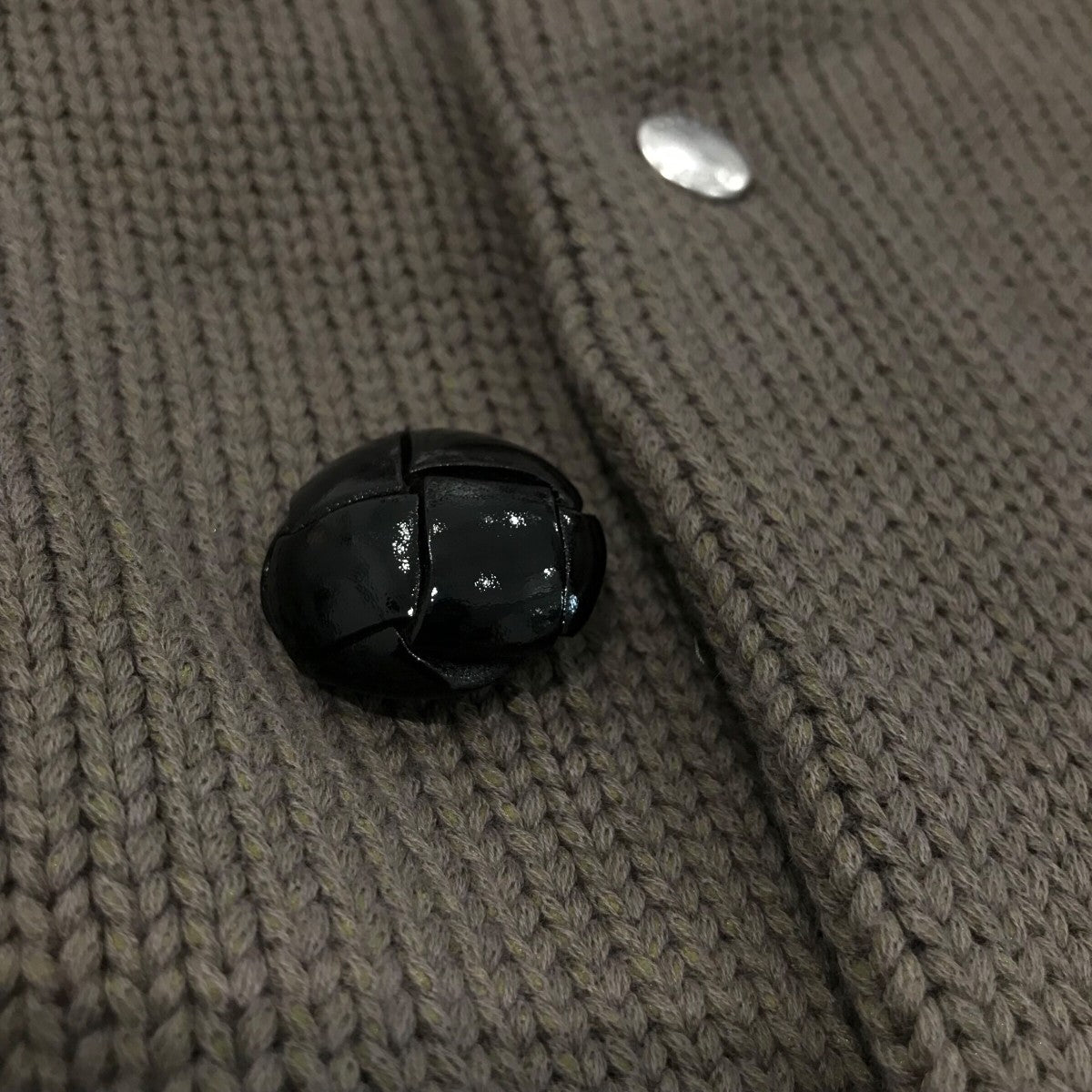 sacai サカイ 23ss　Eric Haze　スタジャン風ニットブルゾン sacai Sacai サカイ 23SS Eric Haze Code Embroidery Knit