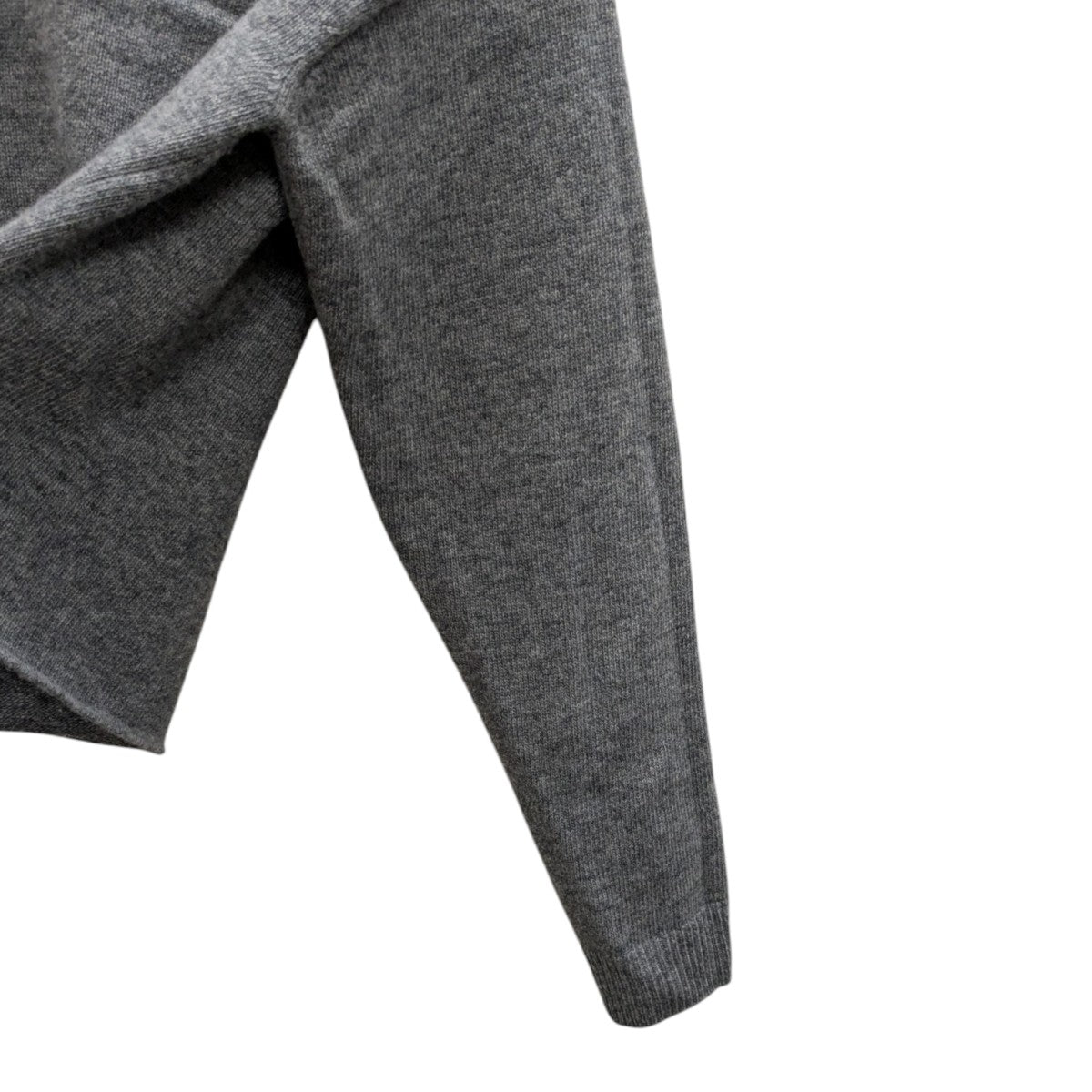 miumiu レイヤードVネックgray ニット S 210.jpg