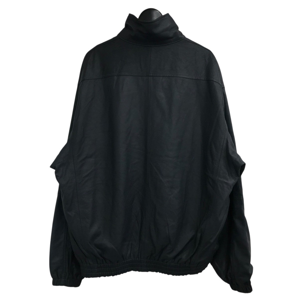 YOKE(ヨーク) 24SSLEATHER LIKE POLYESTER PADDED BLOUSONレザー