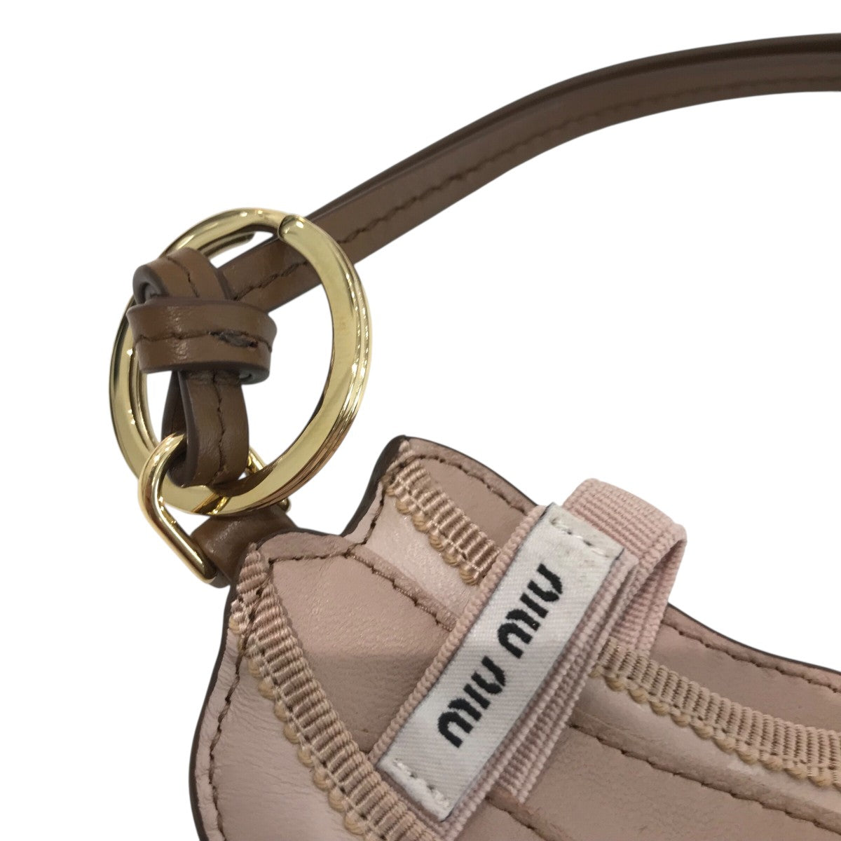 MIU MIU(ミュウミュウ) バレエチャームキーリング ピンク｜【公式