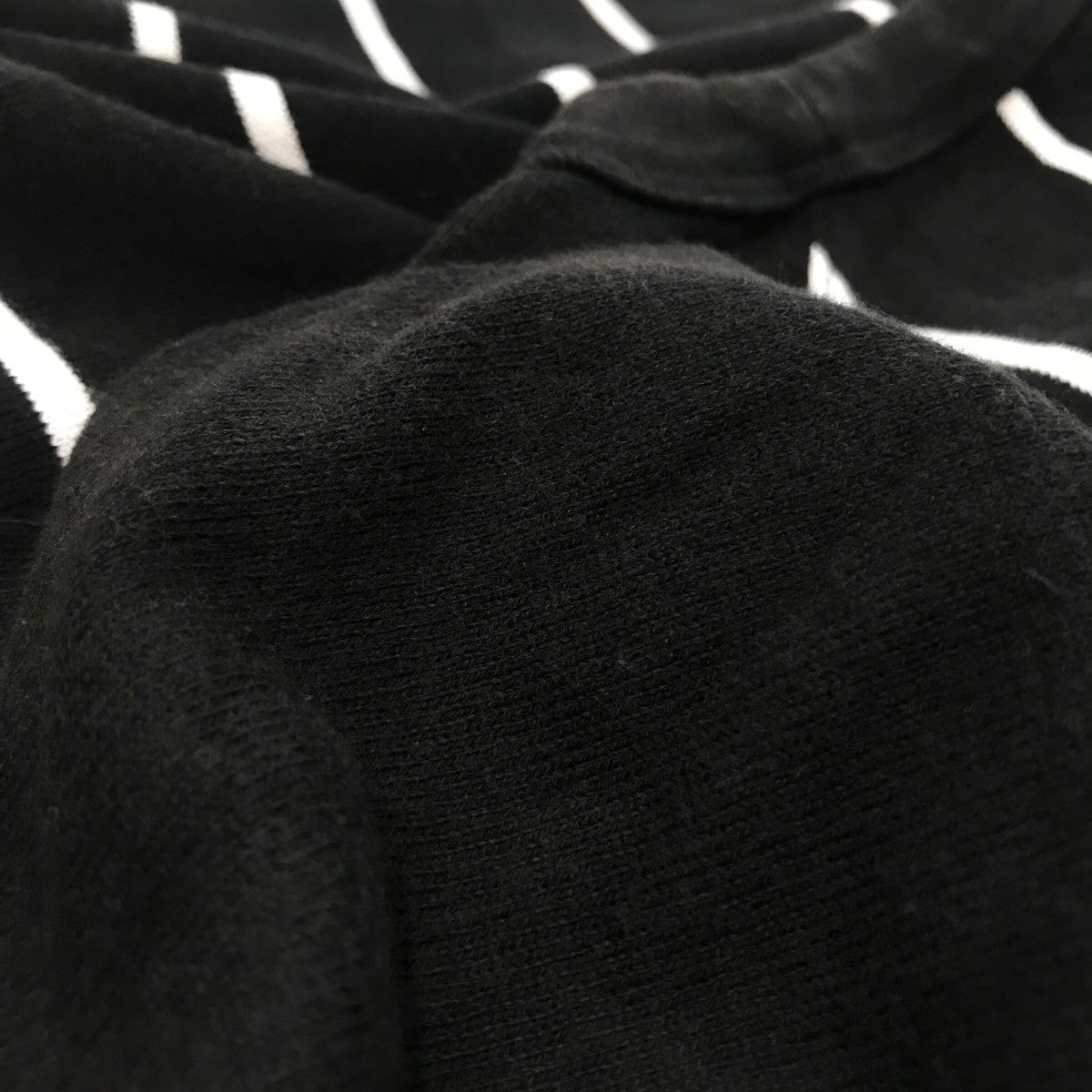 Supreme(シュプリーム) 24AW「Stripe Raglan L S Top」ロゴニット