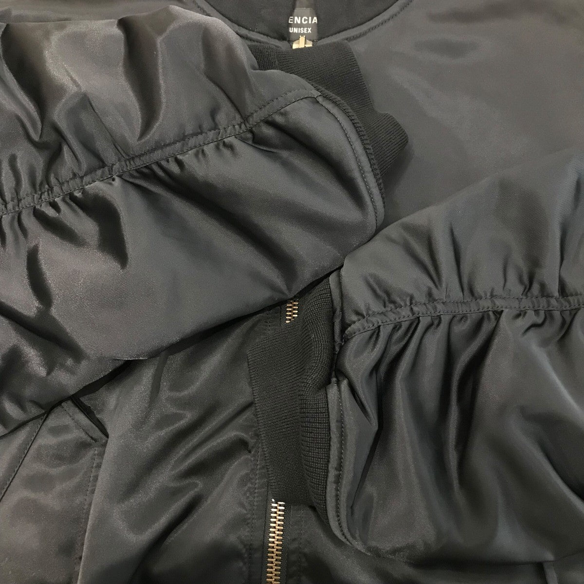 BALENCIAGA(バレンシアガ) フーデッドボンバージャケット768928