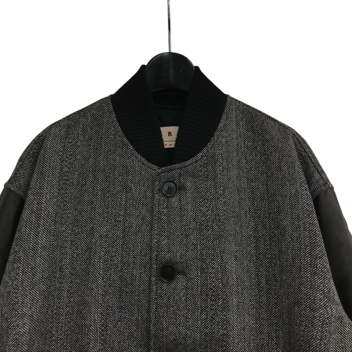 MM6 マルタンマルジェラ ウール×袖レザー ビッグスタジャン グレー×黒 MM6 マルタンマルジェラ ウール×袖レザー ビッグスタジャン